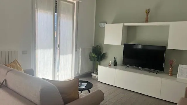 Casa Carlotta * Лезено