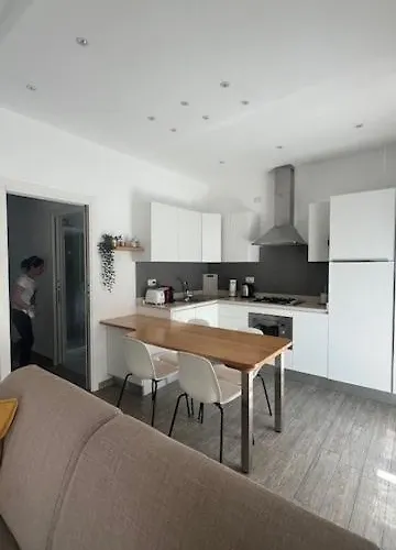 Casa Carlotta Лезено
